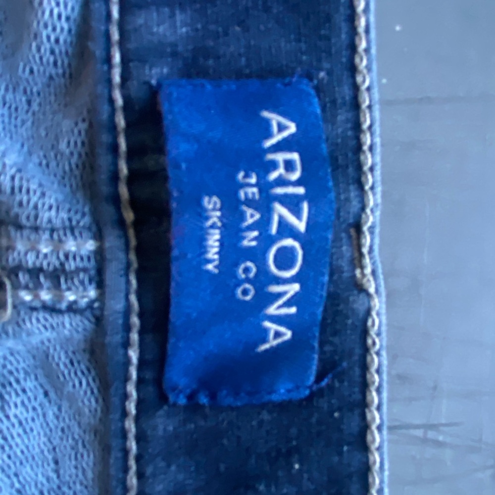 Jeans - Picture 5 of 5